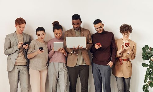 contrats d'emploi Career Booster
